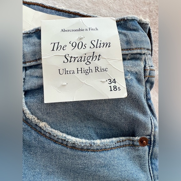 NWT: Abercrombie & Fitch The 90's Slim Straight Ultra High Rise Jeans Size 34 - Picture 10 of 11